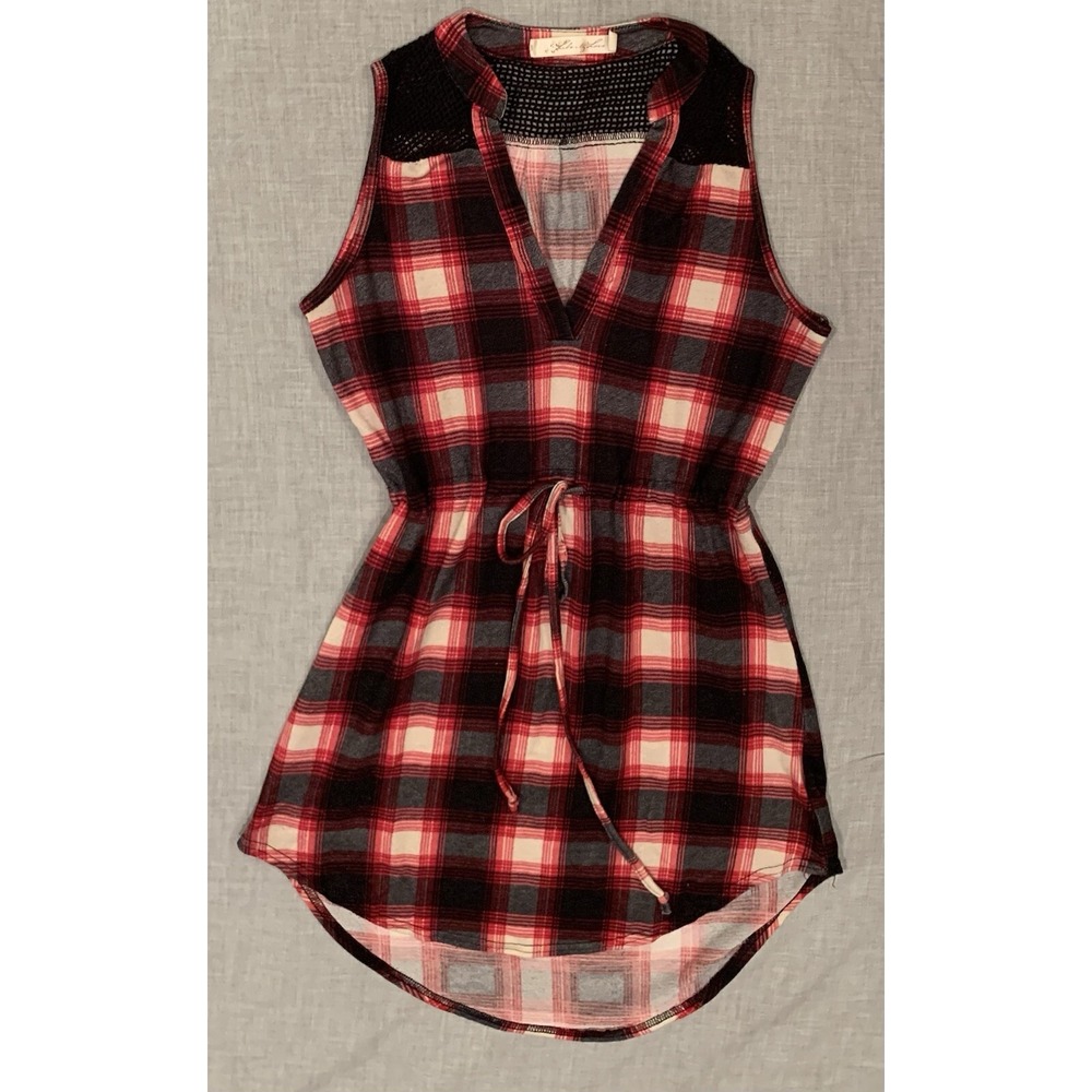 Liberty Lane Top Women's‎ Small Red Plaid Sleeveless